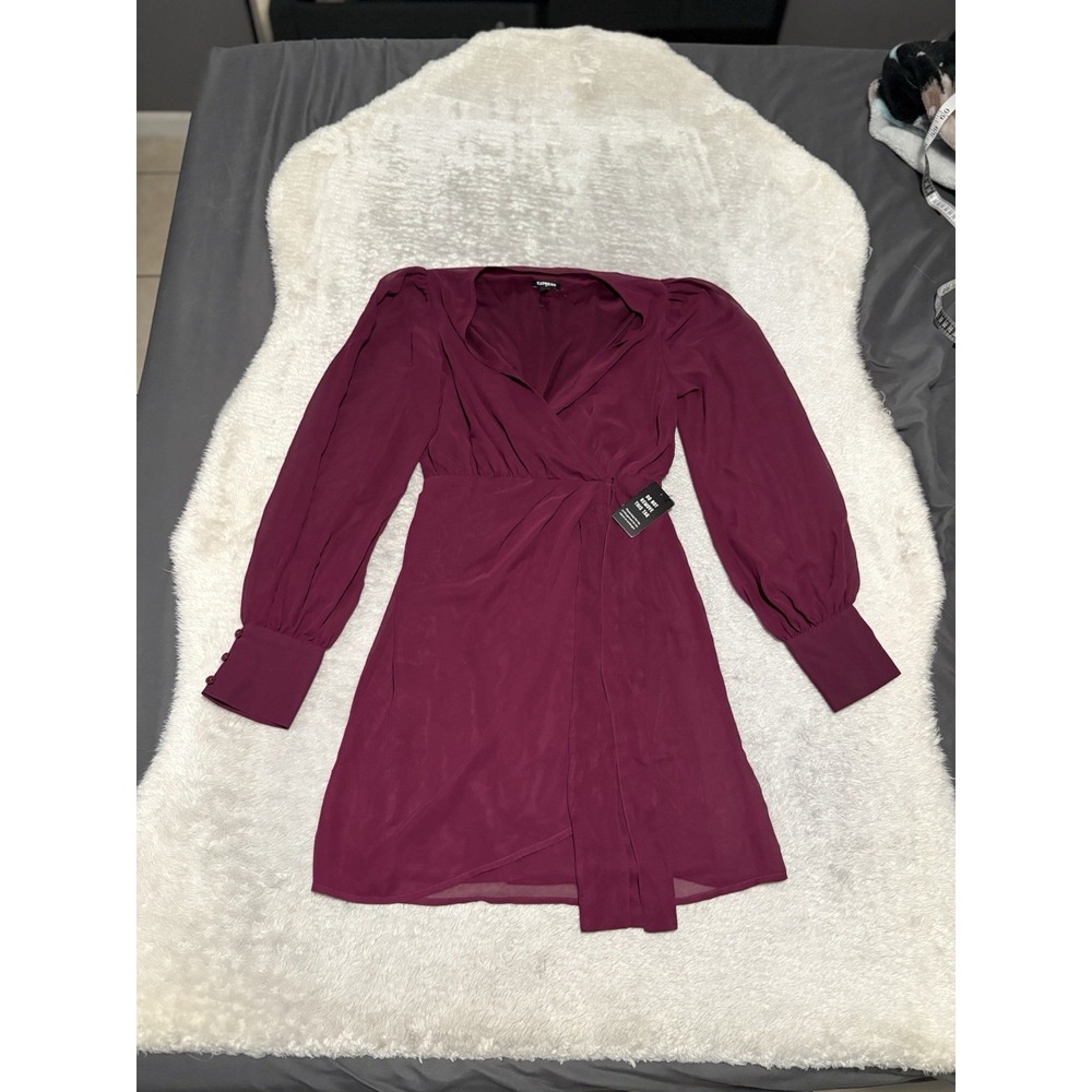 New Express Cocktail Long Sleeve V Neck Wrap Mini Dress Burgundy Size XXS NWT